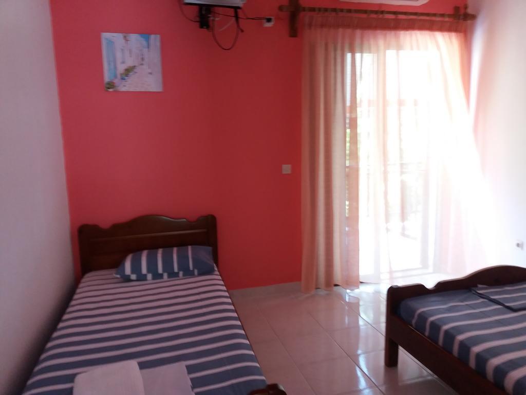Georgoulas Apartments Paralia Skotinis Luaran gambar